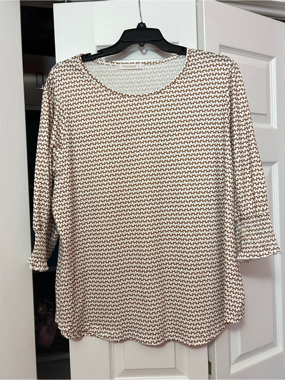 Fantaslook Knit Patterned Scoop Neck Top - Cream & Brown size 2xl